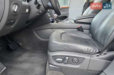 Позашляховик / Кросовер Audi Q7 2013 в 