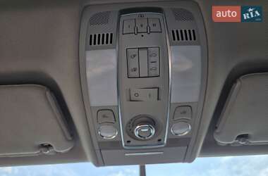 Позашляховик / Кросовер Audi Q7 2013 в 