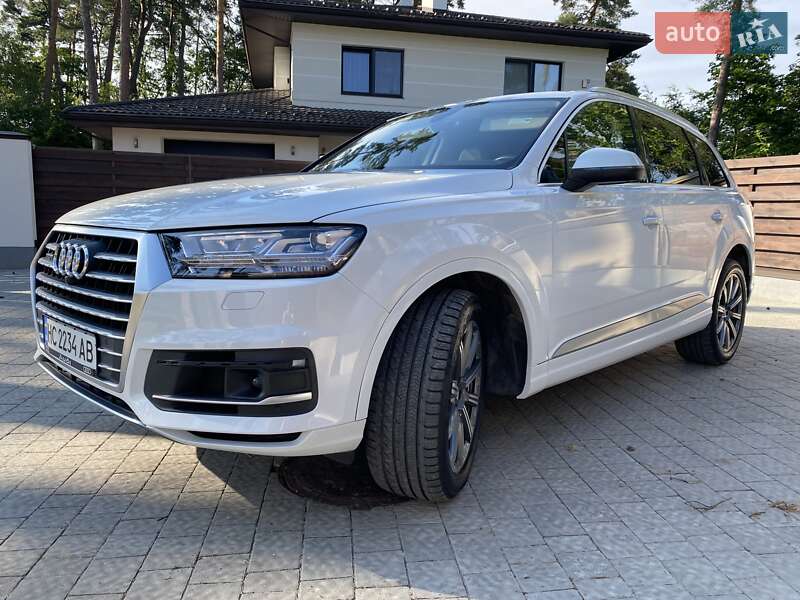 Позашляховик / Кросовер Audi Q7 2018 в Львові