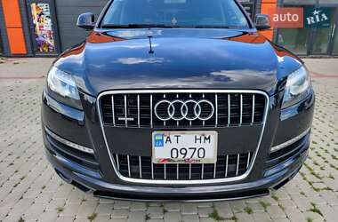 Позашляховик / Кросовер Audi Q7 2010 в 