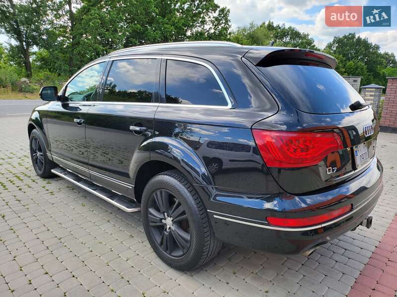 Позашляховик / Кросовер Audi Q7 2010 в Снятині