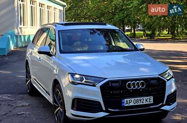 Внедорожник / Кроссовер Audi Q7 2022 в 