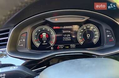 Внедорожник / Кроссовер Audi Q7 2022 в 