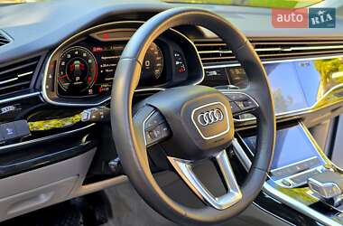 Внедорожник / Кроссовер Audi Q7 2022 в 