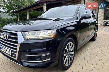 Внедорожник / Кроссовер Audi Q7 2017 в 