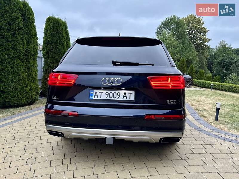 Позашляховик / Кросовер Audi Q7 2017 в Івано-Франківську