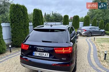 Внедорожник / Кроссовер Audi Q7 2017 в 