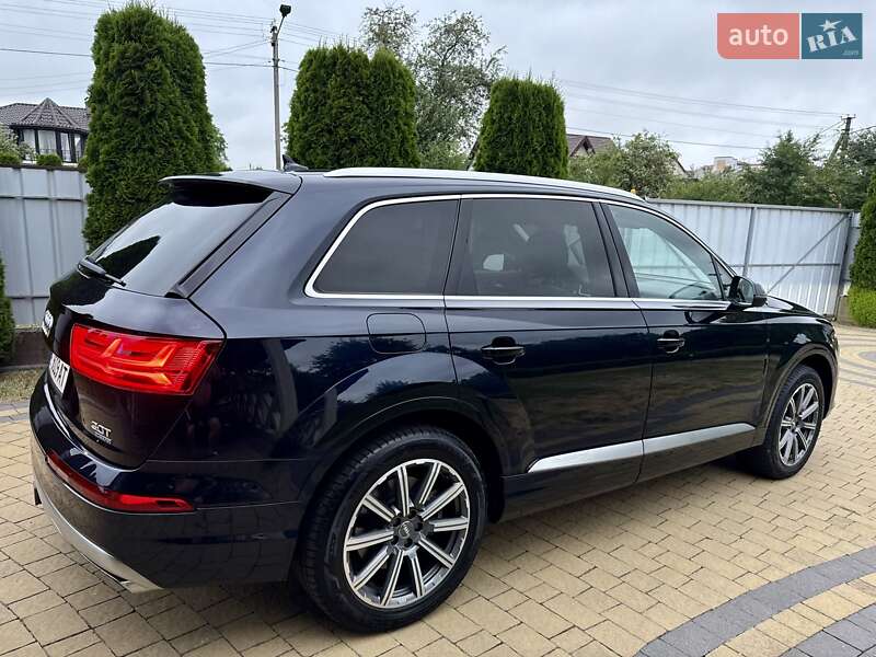 Позашляховик / Кросовер Audi Q7 2017 в Івано-Франківську