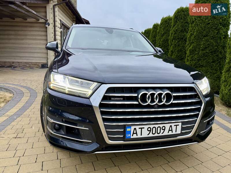 Позашляховик / Кросовер Audi Q7 2017 в Івано-Франківську