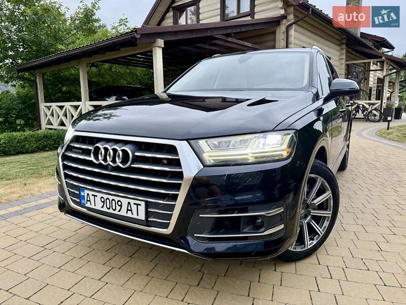 Позашляховик / Кросовер Audi Q7 2017 в Івано-Франківську