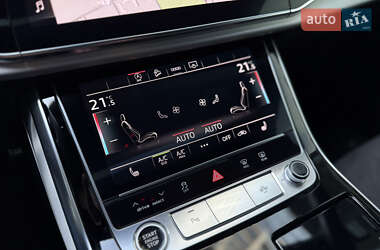 Позашляховик / Кросовер Audi Q7 2022 в 
