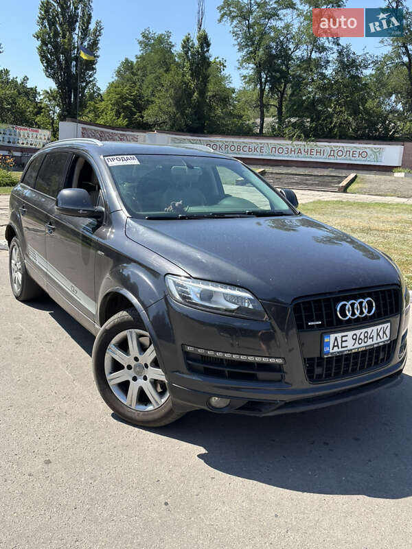 Внедорожник / Кроссовер Audi Q7 2008 в 