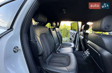 Позашляховик / Кросовер Audi Q7 2013 в 