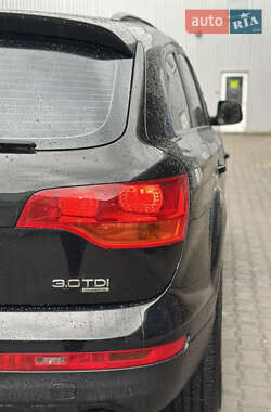 Внедорожник / Кроссовер Audi Q7 2007 в 