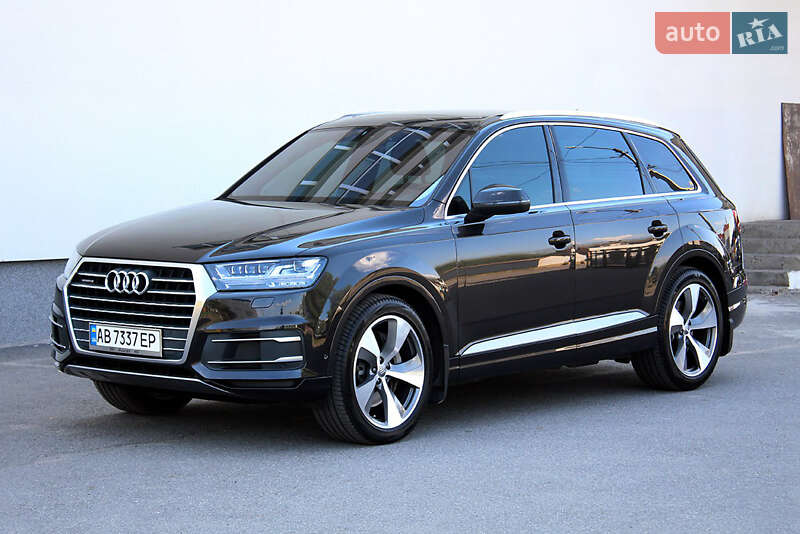 Позашляховик / Кросовер Audi Q7 2016 в Вінниці
