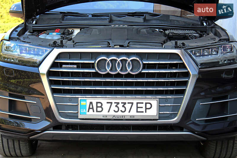 Позашляховик / Кросовер Audi Q7 2016 в Вінниці