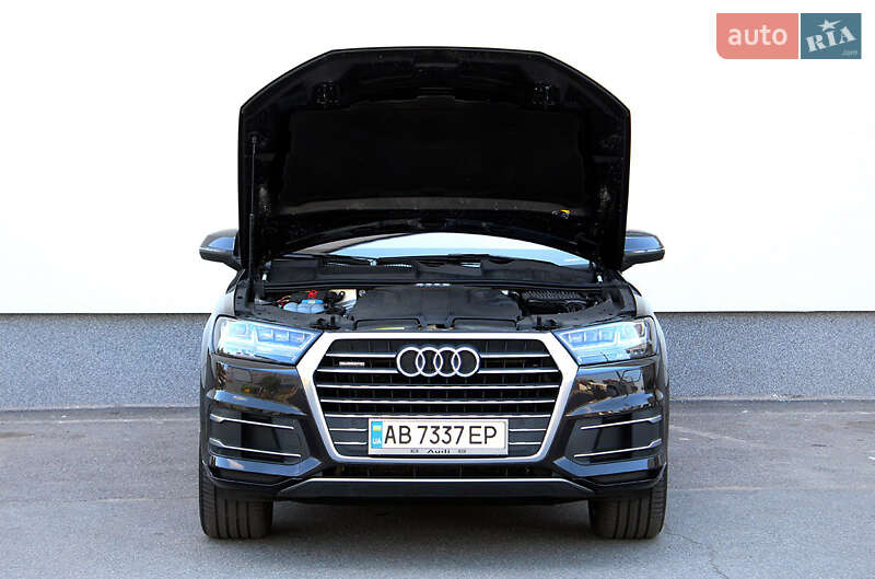 Позашляховик / Кросовер Audi Q7 2016 в Вінниці