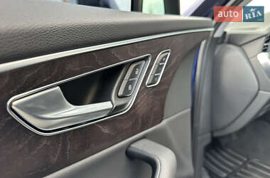 Позашляховик / Кросовер Audi Q7 2020 в 