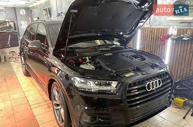 Внедорожник / Кроссовер Audi Q7 2018 в 