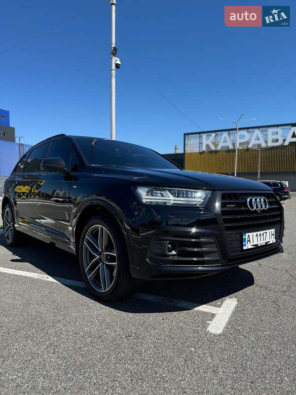 Позашляховик / Кросовер Audi Q7 2018 в Києві