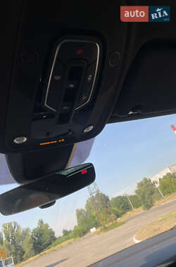 Внедорожник / Кроссовер Audi Q7 2020 в 
