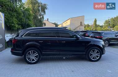 Позашляховик / Кросовер Audi Q7 2014 в 