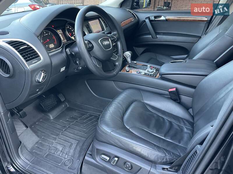 Внедорожник / Кроссовер Audi Q7 2014 в Виннице