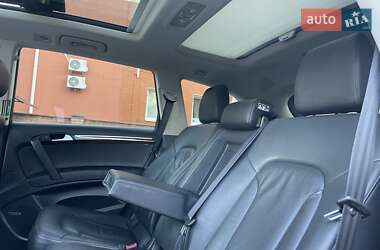 Позашляховик / Кросовер Audi Q7 2014 в 