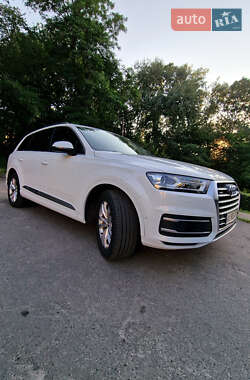 Внедорожник / Кроссовер Audi Q7 2016 в Киеве
