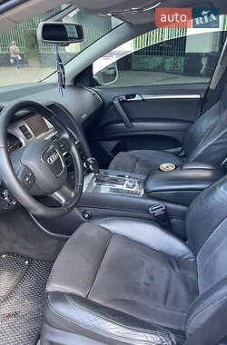 Позашляховик / Кросовер Audi Q7 2006 в 
