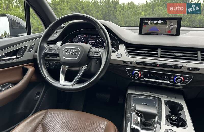 Позашляховик / Кросовер Audi Q7 2017 в Києві