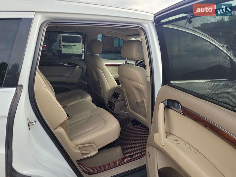 Внедорожник / Кроссовер Audi Q7 2012 в Виннице