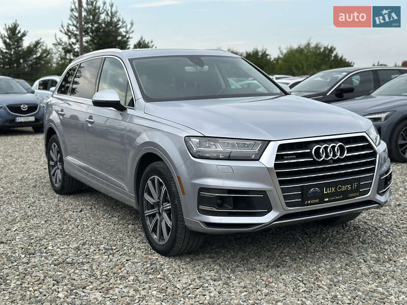 Позашляховик / Кросовер Audi Q7 2016 в Івано-Франківську