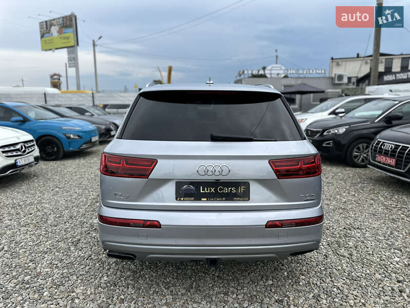 Позашляховик / Кросовер Audi Q7 2016 в Івано-Франківську