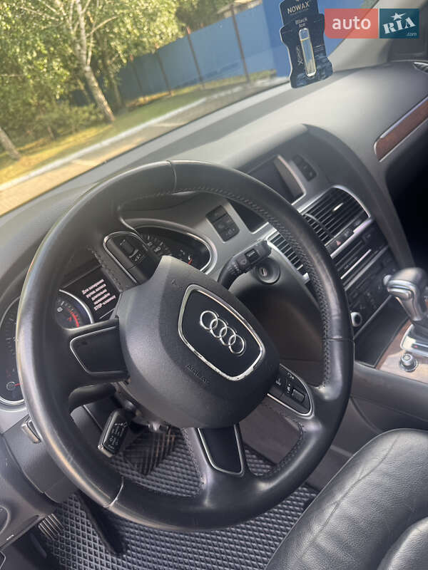 Внедорожник / Кроссовер Audi Q7 2013 в Луцке