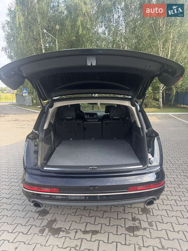 Внедорожник / Кроссовер Audi Q7 2013 в Луцке