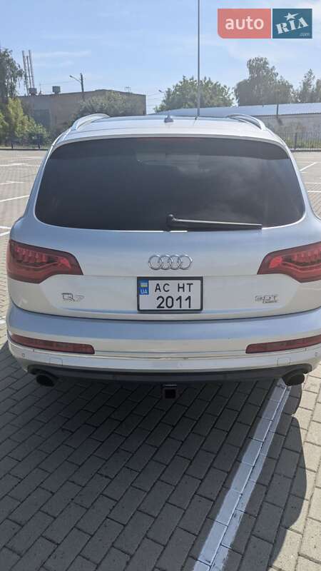 Внедорожник / Кроссовер Audi Q7 2014 в Нововолынске
