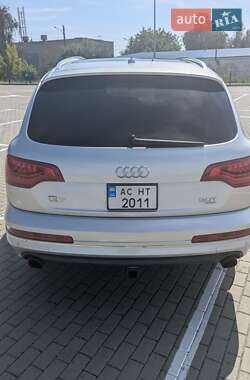 Позашляховик / Кросовер Audi Q7 2014 в 