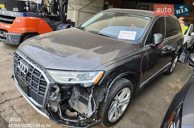 Позашляховик / Кросовер Audi Q7 2020 в Києві