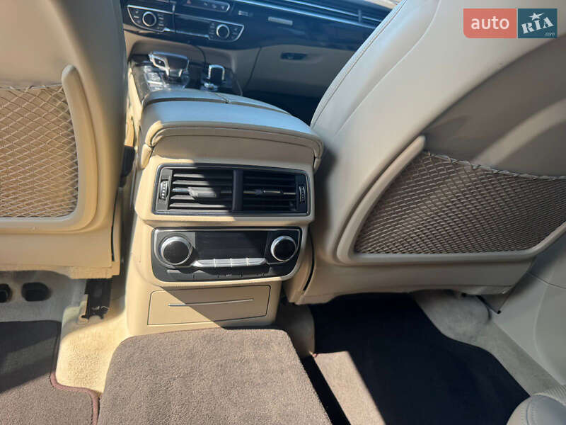 Позашляховик / Кросовер Audi Q7 2016 в Луцьку