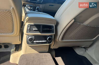 Позашляховик / Кросовер Audi Q7 2016 в 