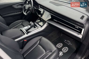 Внедорожник / Кроссовер Audi Q7 2020 в 