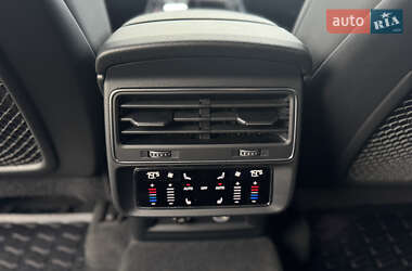 Внедорожник / Кроссовер Audi Q7 2020 в 