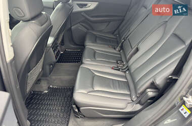 Внедорожник / Кроссовер Audi Q7 2020 в 