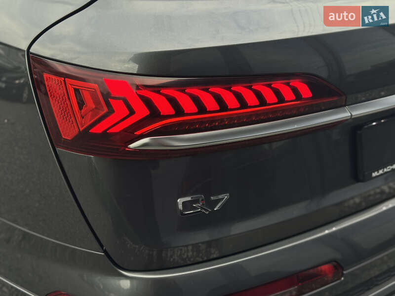 Позашляховик / Кросовер Audi Q7 2020 в Мукачевому