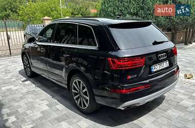 Внедорожник / Кроссовер Audi Q7 2016 в 