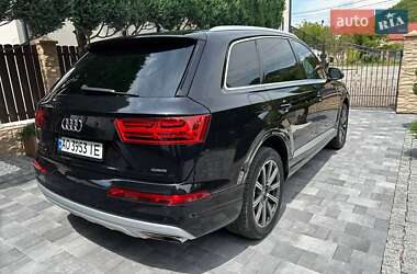 Внедорожник / Кроссовер Audi Q7 2016 в 
