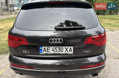 Внедорожник / Кроссовер Audi Q7 2014 в 