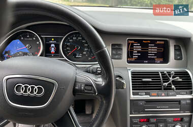 Внедорожник / Кроссовер Audi Q7 2014 в 