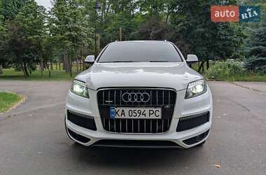 Позашляховик / Кросовер Audi Q7 2011 в 